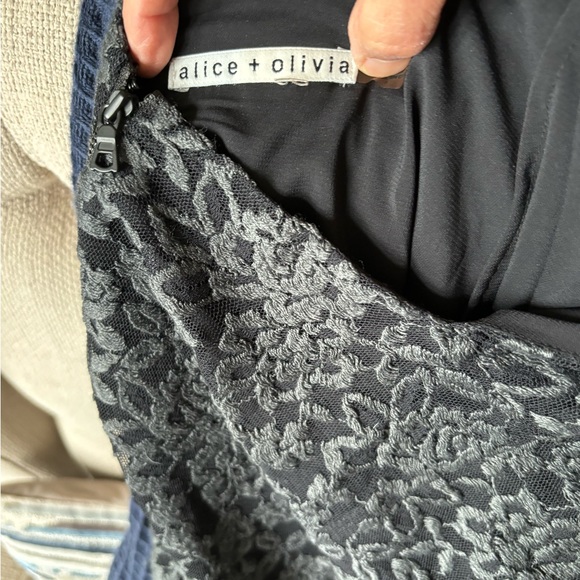 Alice and Olivia black lace dress - Picture 6 of 12